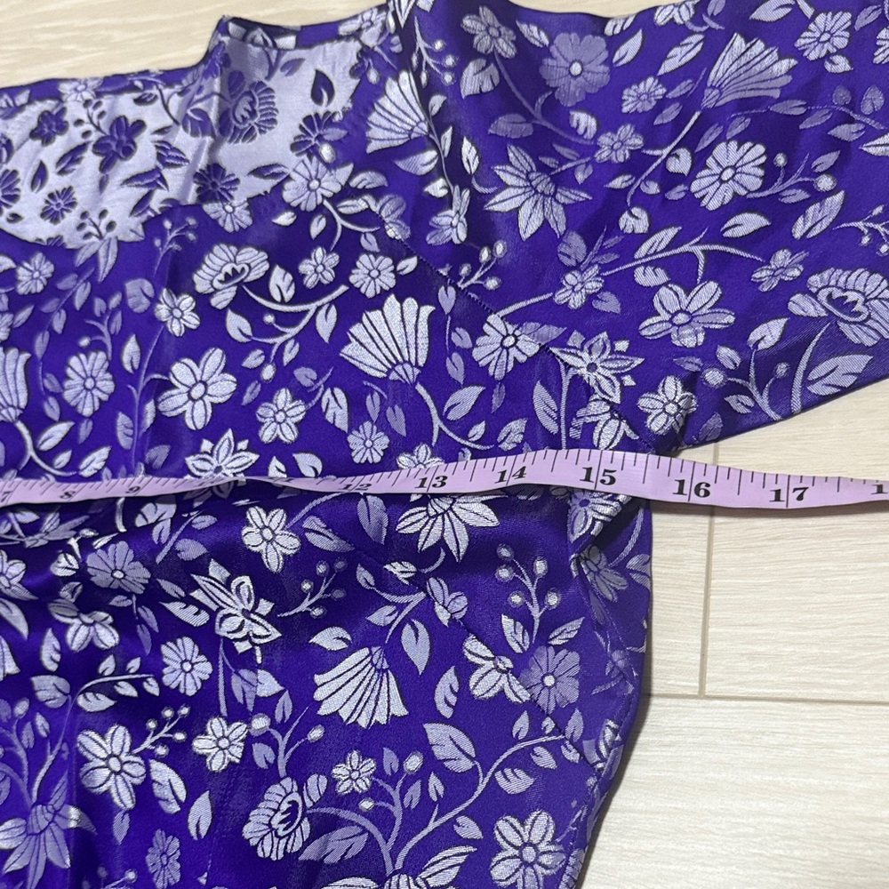 Purple White Floral Ao Dai Top And Pants Set of 2 - Picture 6 of 9